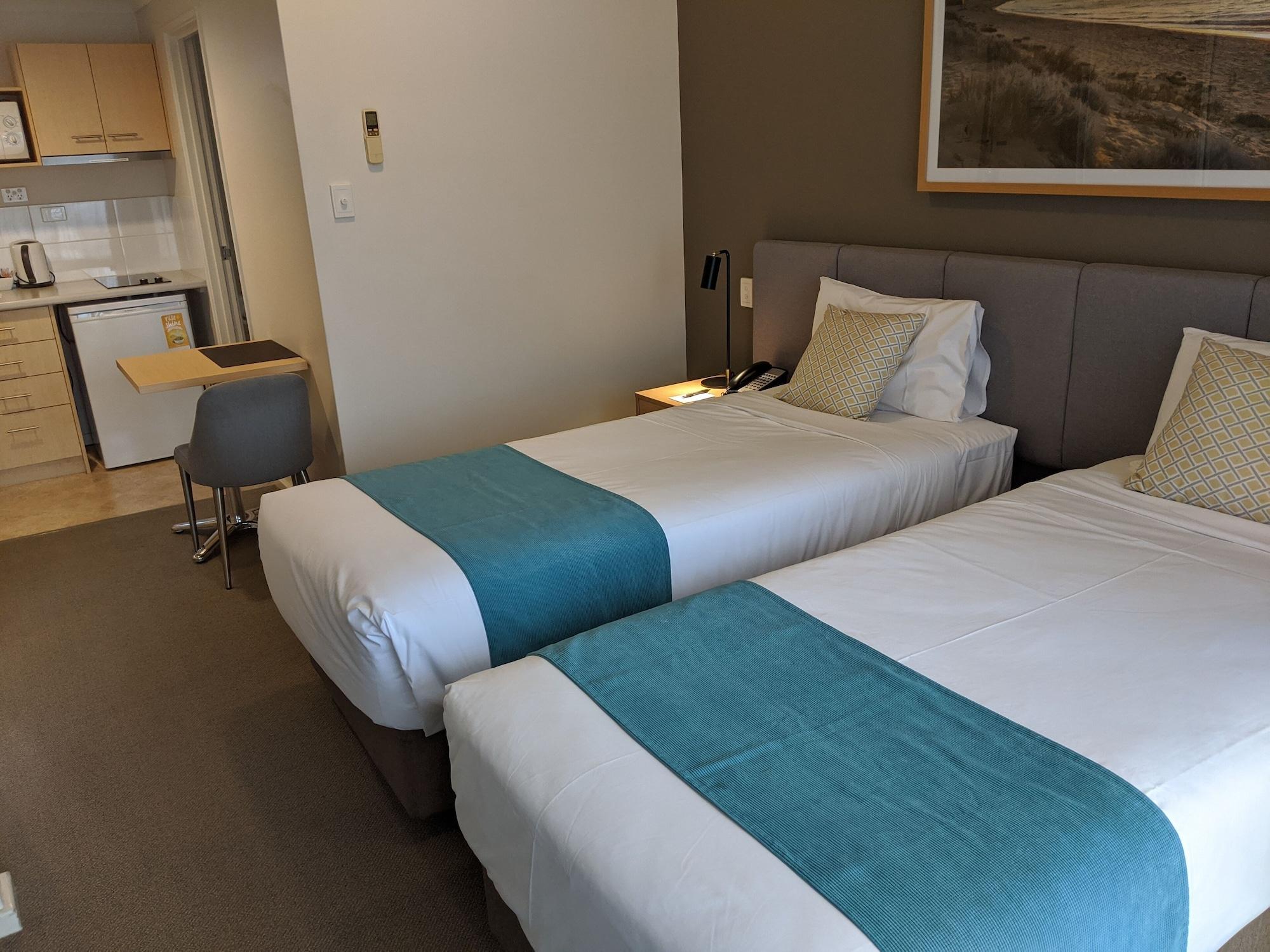 Quest Bunbury Aparthotel Exteriör bild