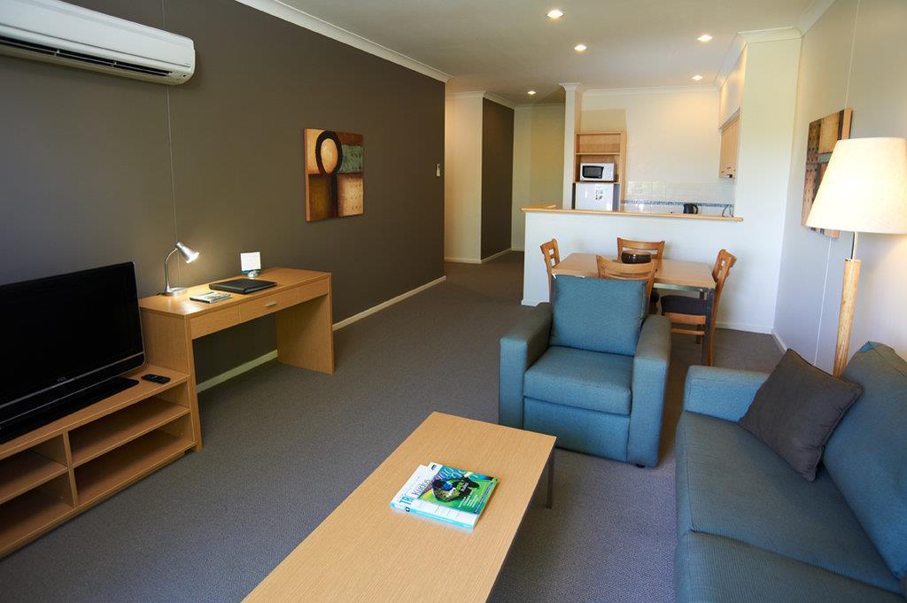 Quest Bunbury Aparthotel Rum bild
